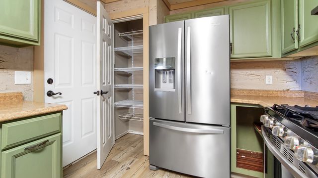 6837 Co Highway 1087, Defuniak Springs, FL 32433