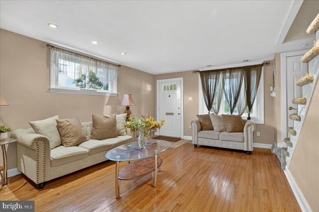 5144 WHITEHALL DR, Clifton Heights, PA 19018