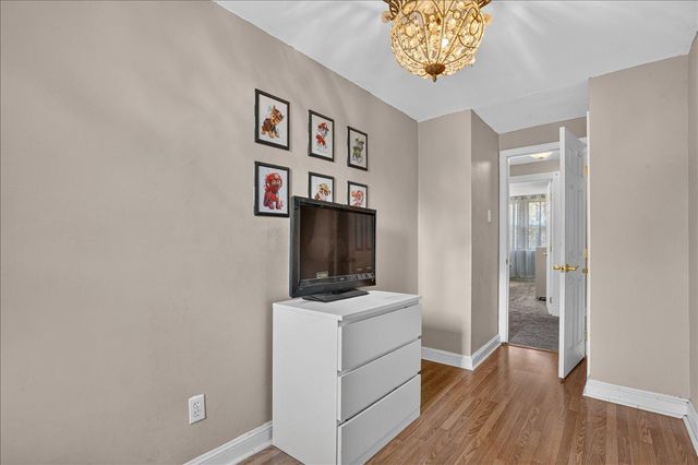 5144 WHITEHALL DR, Clifton Heights, PA 19018