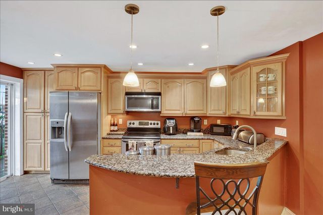 5144 WHITEHALL DR, Clifton Heights, PA 19018