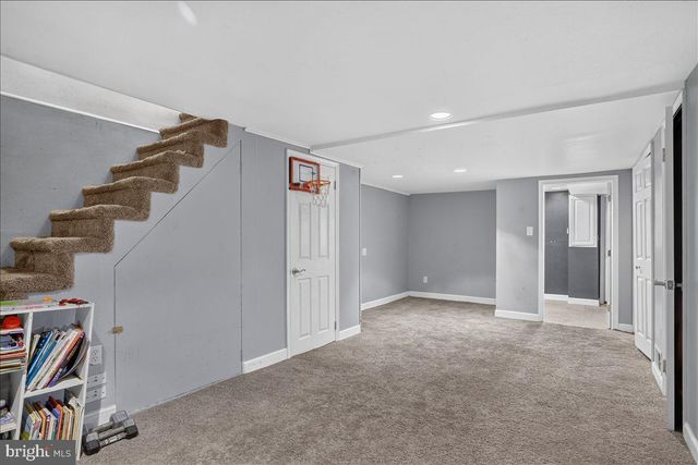 5144 WHITEHALL DR, Clifton Heights, PA 19018