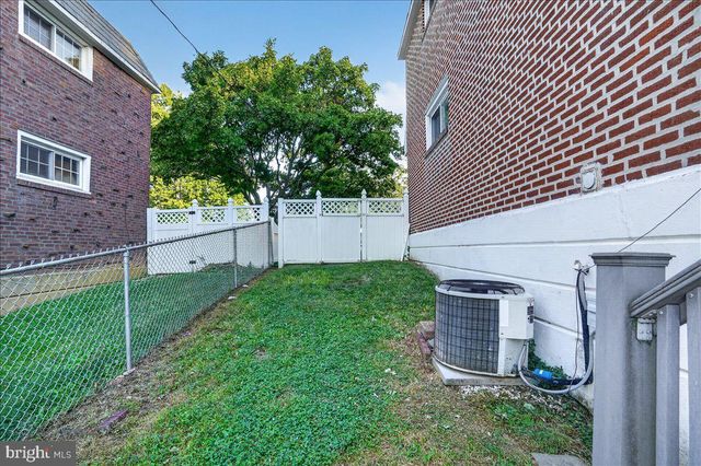5144 WHITEHALL DR, Clifton Heights, PA 19018