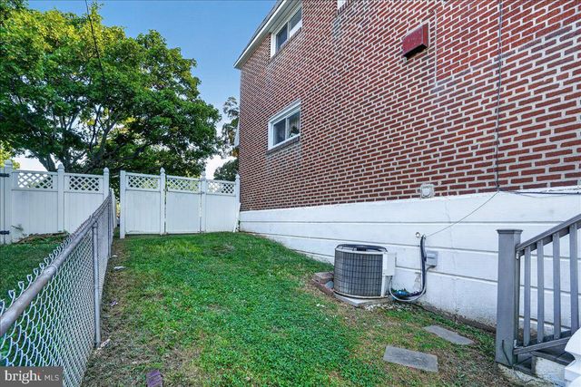 5144 WHITEHALL DR, Clifton Heights, PA 19018