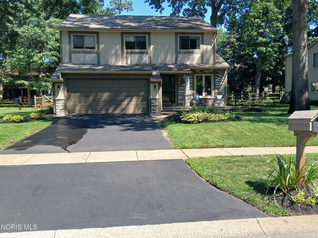 3640 Woodspring Road, Sylvania, OH 43560