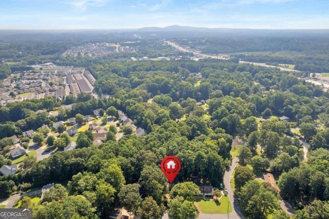 920 Kings Court, Woodstock, GA 30189