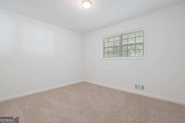 920 Kings Court, Woodstock, GA 30189