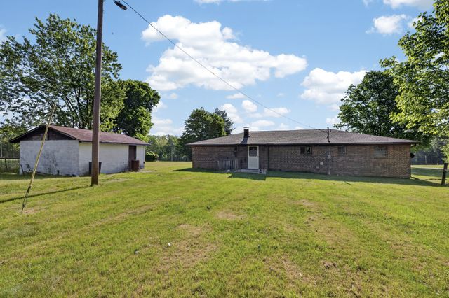 1018 New Hope Rd, Hilham, TN 38568