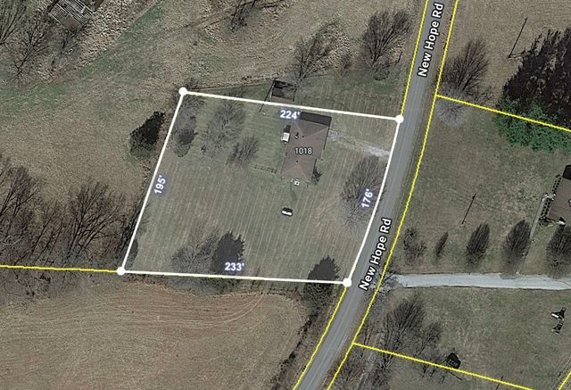 1018 New Hope Rd, Hilham, TN 38568