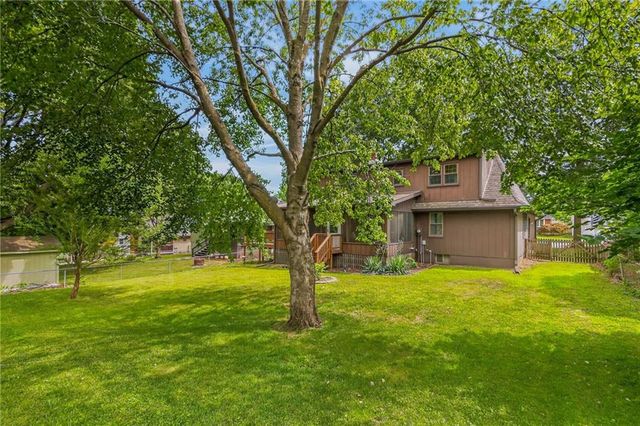 1120 NE 82nd Street, Kansas City, MO 64118