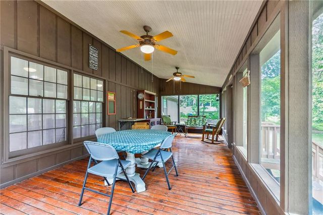 1120 NE 82nd Street, Kansas City, MO 64118