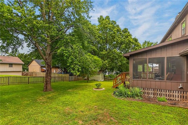 1120 NE 82nd Street, Kansas City, MO 64118