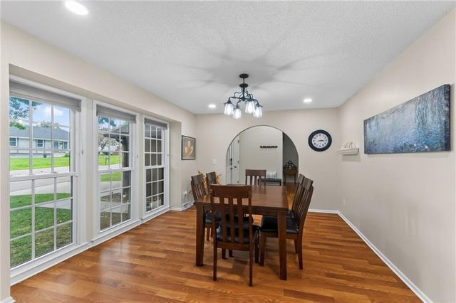 1120 NE 82nd Street, Kansas City, MO 64118