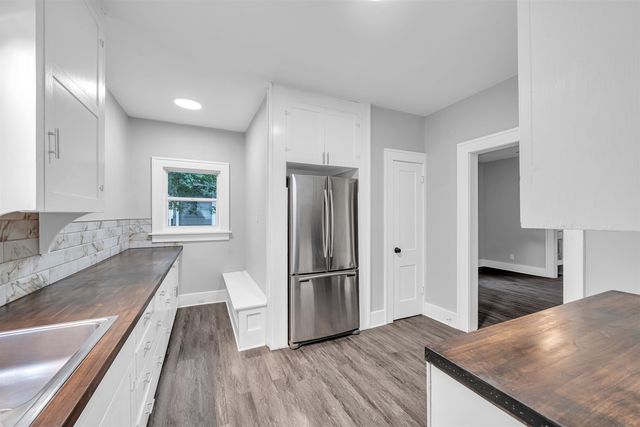 206 S Green St, Wichita, KS 67211