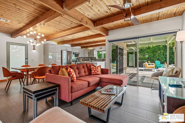 1327 E San Lucas Road, Palm Springs, CA 92264