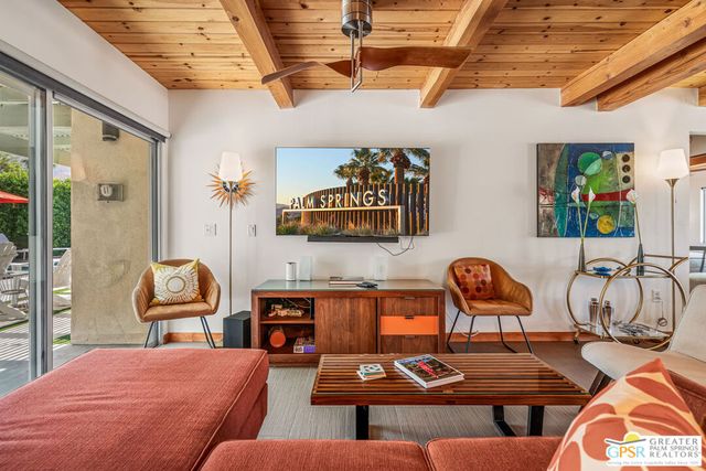 1327 E San Lucas Road, Palm Springs, CA 92264