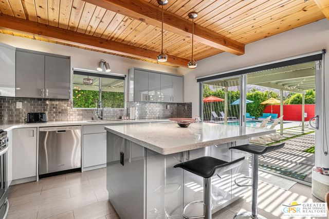 1327 E San Lucas Road, Palm Springs, CA 92264