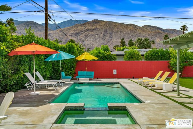 1327 E San Lucas Road, Palm Springs, CA 92264