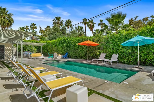 1327 E San Lucas Road, Palm Springs, CA 92264