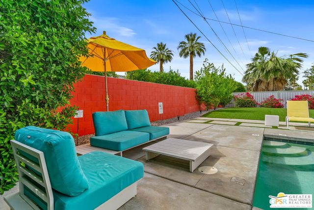 1327 E San Lucas Road, Palm Springs, CA 92264