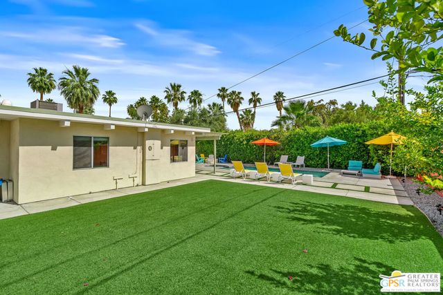 1327 E San Lucas Road, Palm Springs, CA 92264