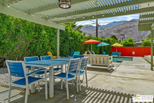 1327 E San Lucas Road, Palm Springs, CA 92264