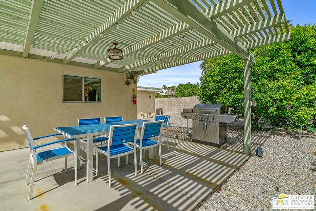 1327 E San Lucas Road, Palm Springs, CA 92264