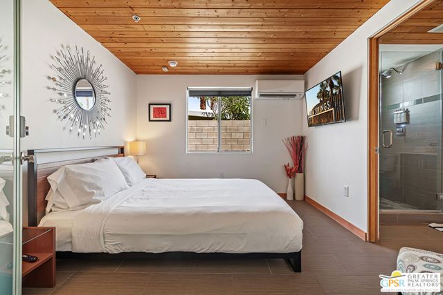 1327 E San Lucas Road, Palm Springs, CA 92264