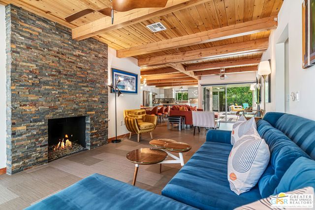 1327 E San Lucas Road, Palm Springs, CA 92264