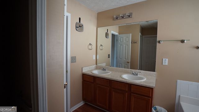 2010 Hillspring Lane, Lithonia, GA 30058