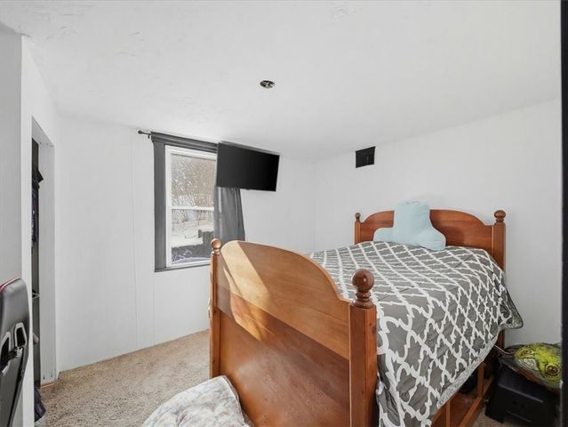 6489 Simmons Avenue, South Park, PA 15129