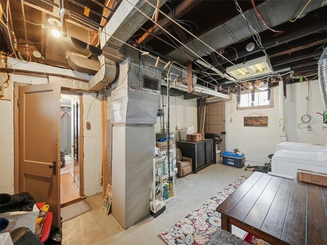 6489 Simmons Avenue, South Park, PA 15129