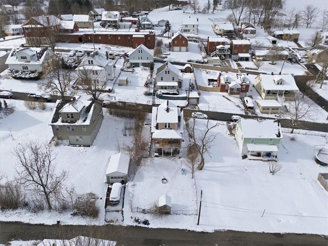 6489 Simmons Avenue, South Park, PA 15129