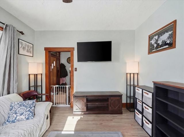 6489 Simmons Avenue, South Park, PA 15129