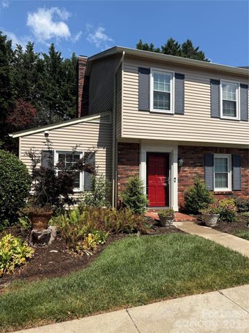 2705 N Center Street 26, Hickory, NC 28601