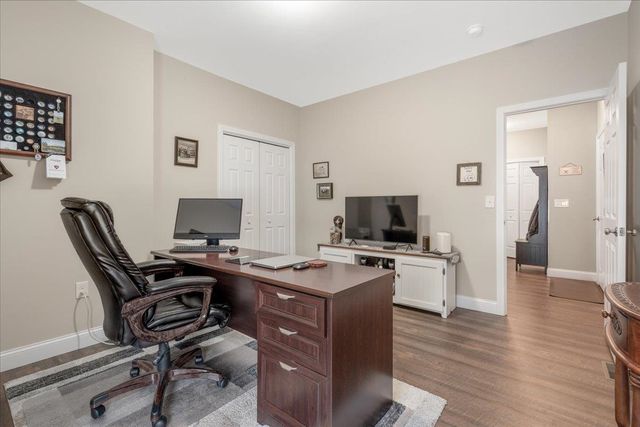 18 Memory Lane, Loudon, NH 03307