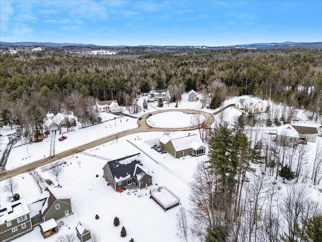 18 Memory Lane, Loudon, NH 03307