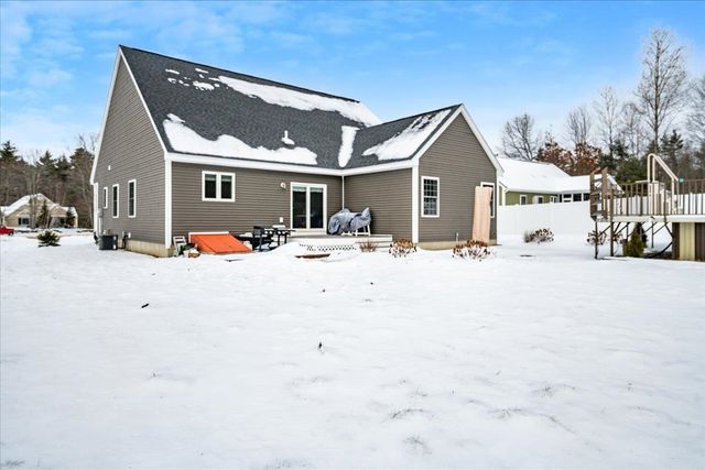 18 Memory Lane, Loudon, NH 03307