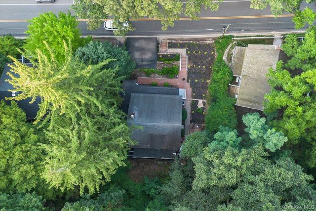 148 Main Street, Roslyn, NY 11576