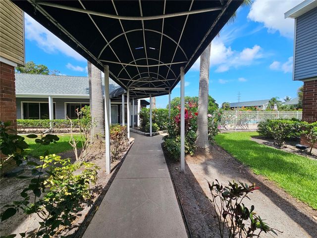 200 COUNTRY CLUB DRIVE 1101, Largo, FL 33771