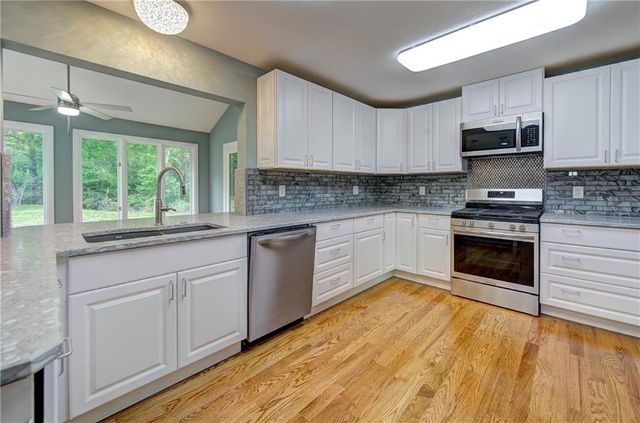 18608 E 26 Terrace, Independence, MO 64057