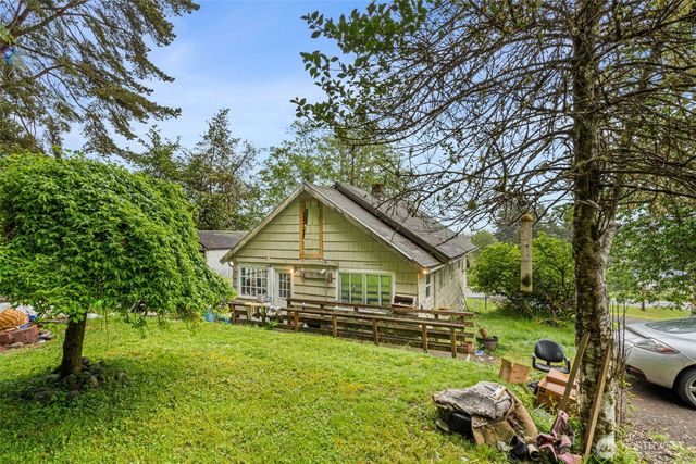 1941 Gerber Street, Raymond, WA 98577