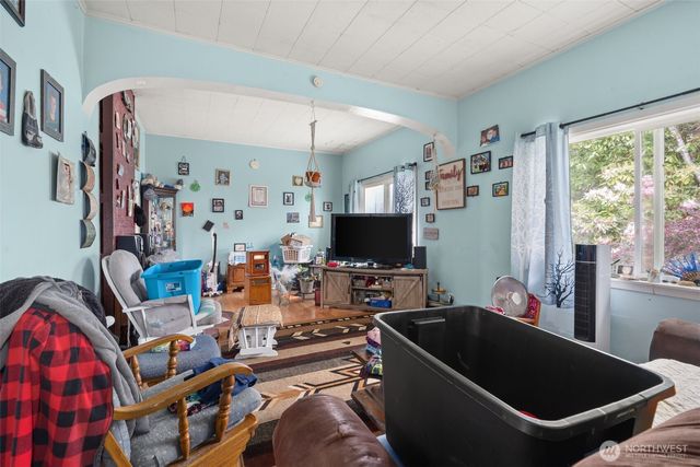 1941 Gerber Street, Raymond, WA 98577