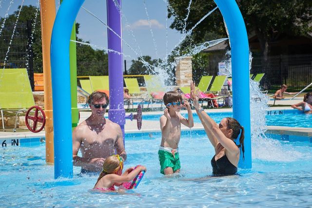 160 Covered Bridge TRL, Liberty Hill, TX 78642