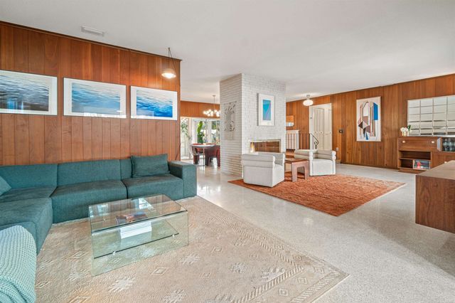 20 Lake Shore Dr, St Augustine, FL 32080