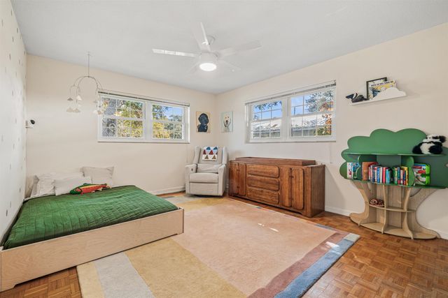 20 Lake Shore Dr, St Augustine, FL 32080