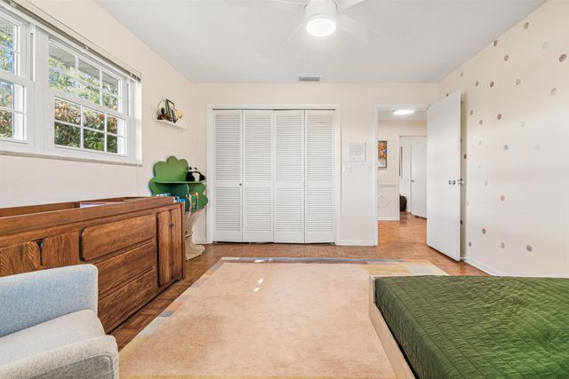 20 Lake Shore Dr, St Augustine, FL 32080