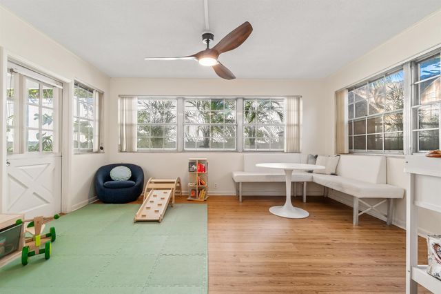 20 Lake Shore Dr, St Augustine, FL 32080