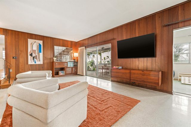 20 Lake Shore Dr, St Augustine, FL 32080