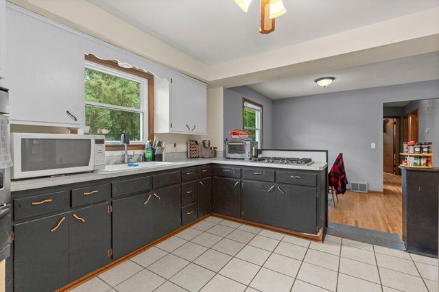 831 Overton Drive NE, Fridley, MN 55432