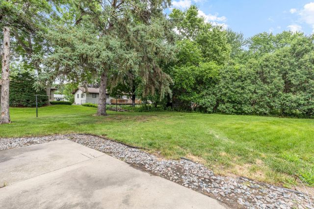 831 Overton Drive NE, Fridley, MN 55432